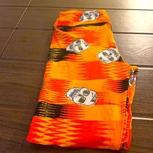 LuLaRoe Leggings OS 🎃💀🧡🖤